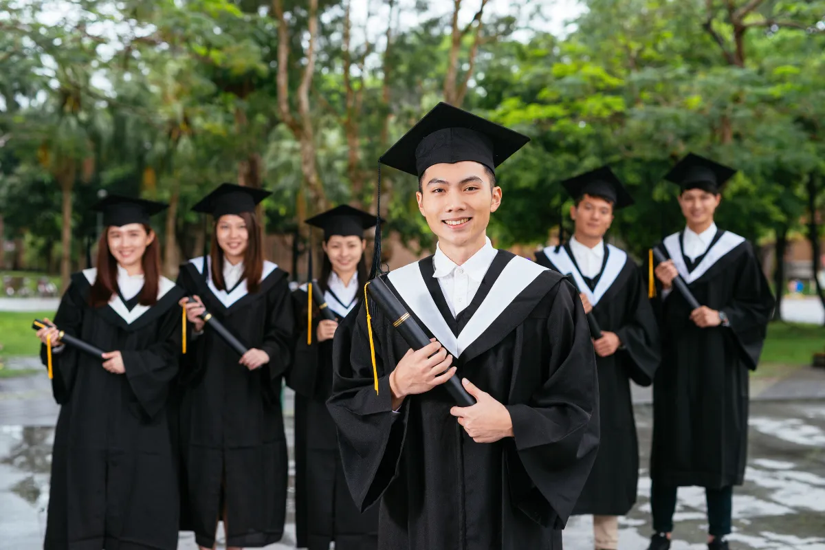 Làm thế nào để xin học bổng?