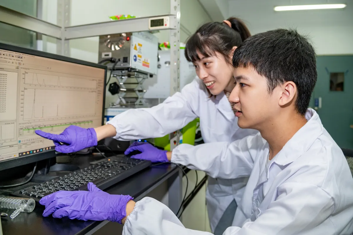 Khoa Kỹ thuật Điện & Khoa học Máy tính (College of Electrical Engineering & Computer Science)_6