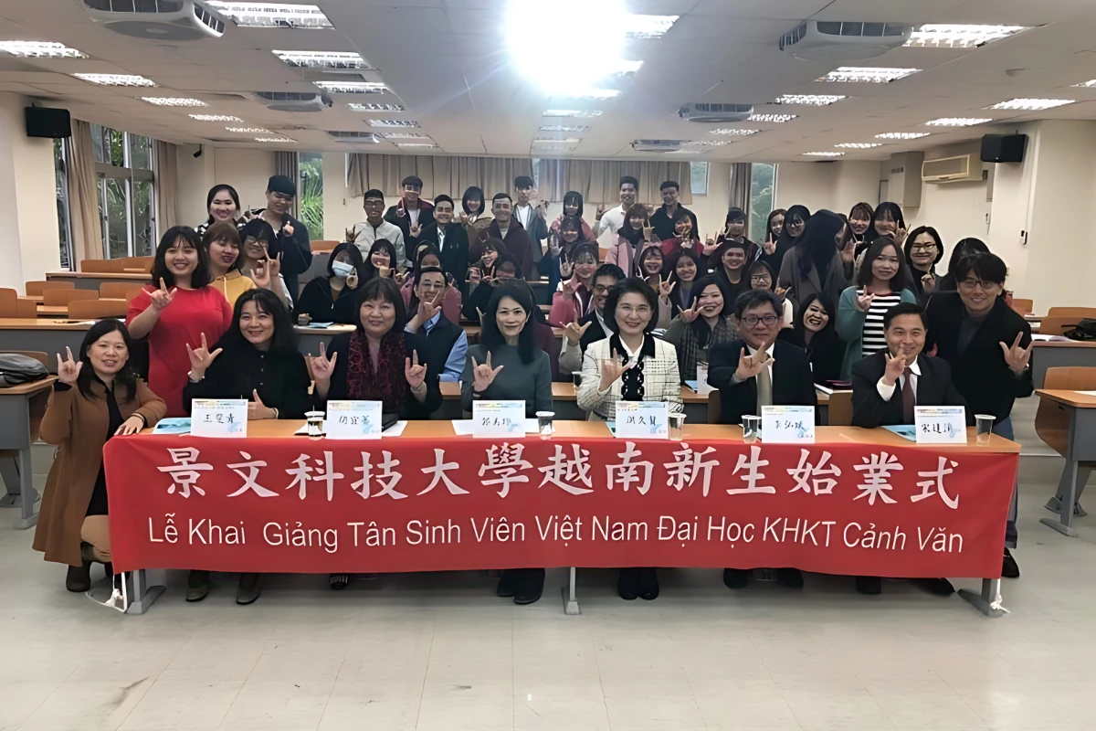 Tổng quan về hệ chuyên ban quốc tế Đại học Cảnh Văn kỳ xuân