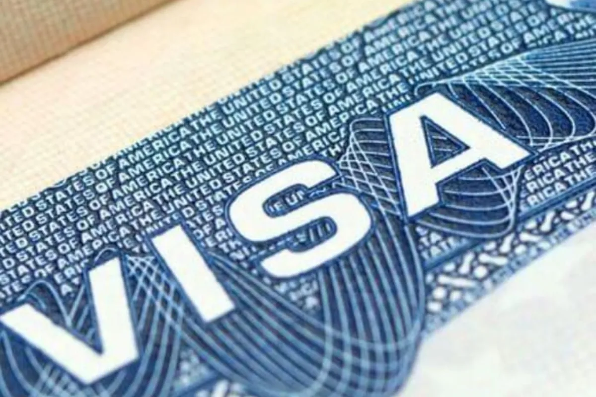 Sau khi nhận được giấy thông báo nhập học từ trường, sinh viên có thể tiến hành thủ tục xin visa nhập học tại Đài Loan