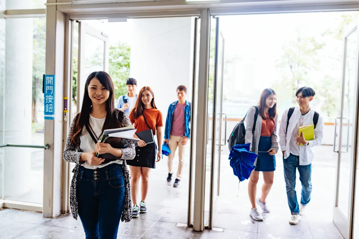 Một trong những điểm thuận lợi đối với du học sinh là mức lương tương xứng với chi phí đầu tư cho việc du học tại Đài Loan