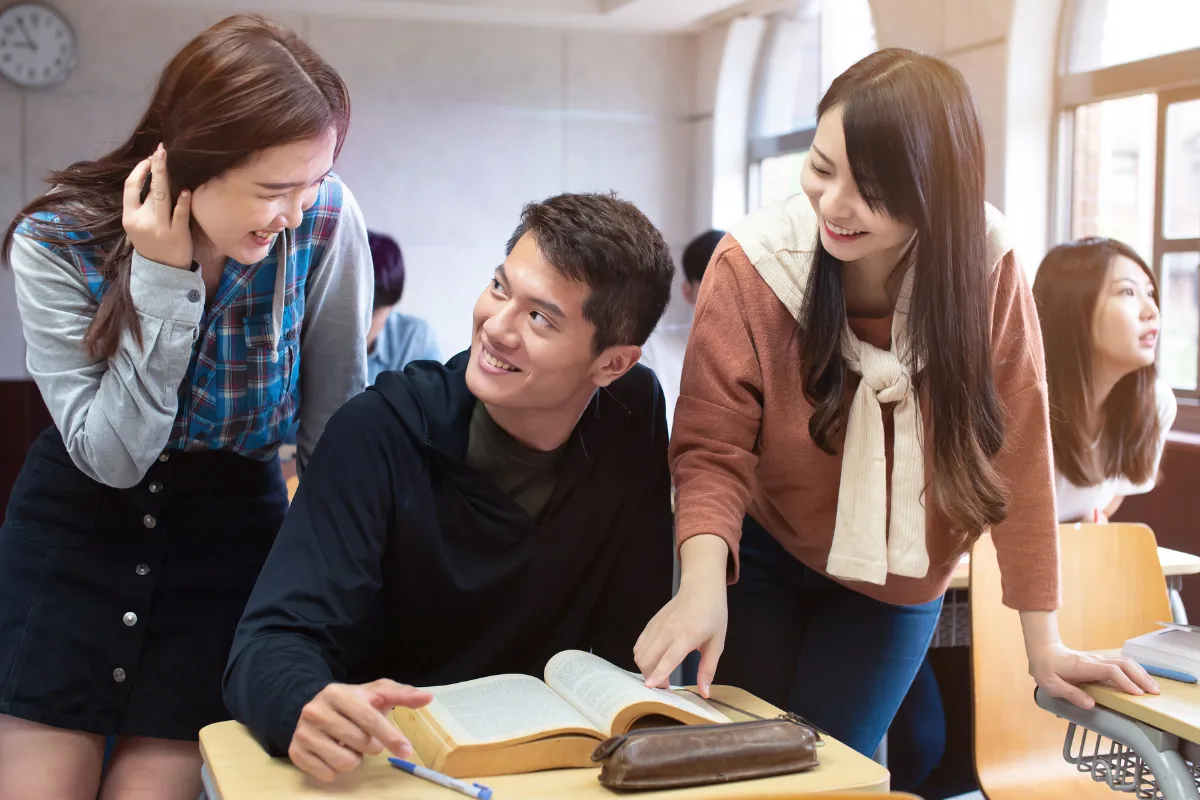Với danh tiếng là một trong những trường hàng đầu trong nước, NTU thu hút một lượng lớn sinh viên quốc tế