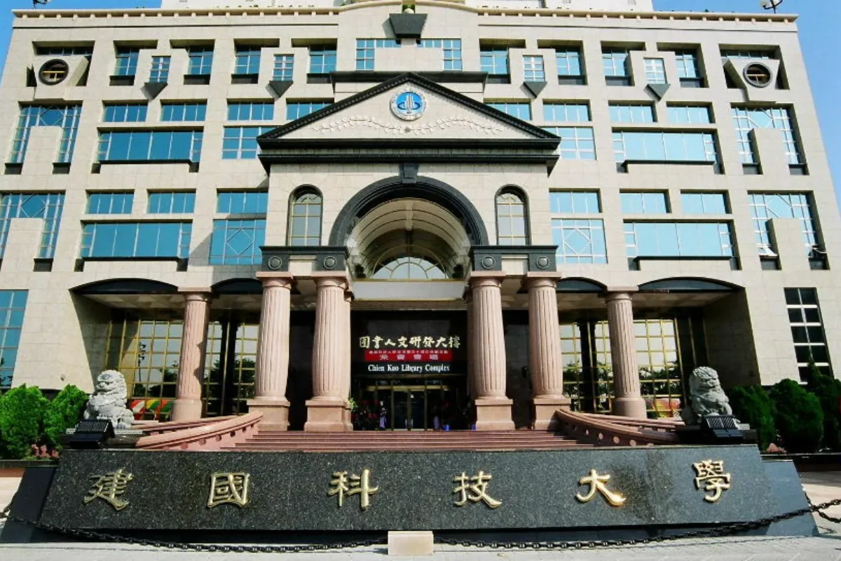 Giới thiệu Đại học Công nghệ Kiến Quốc_2