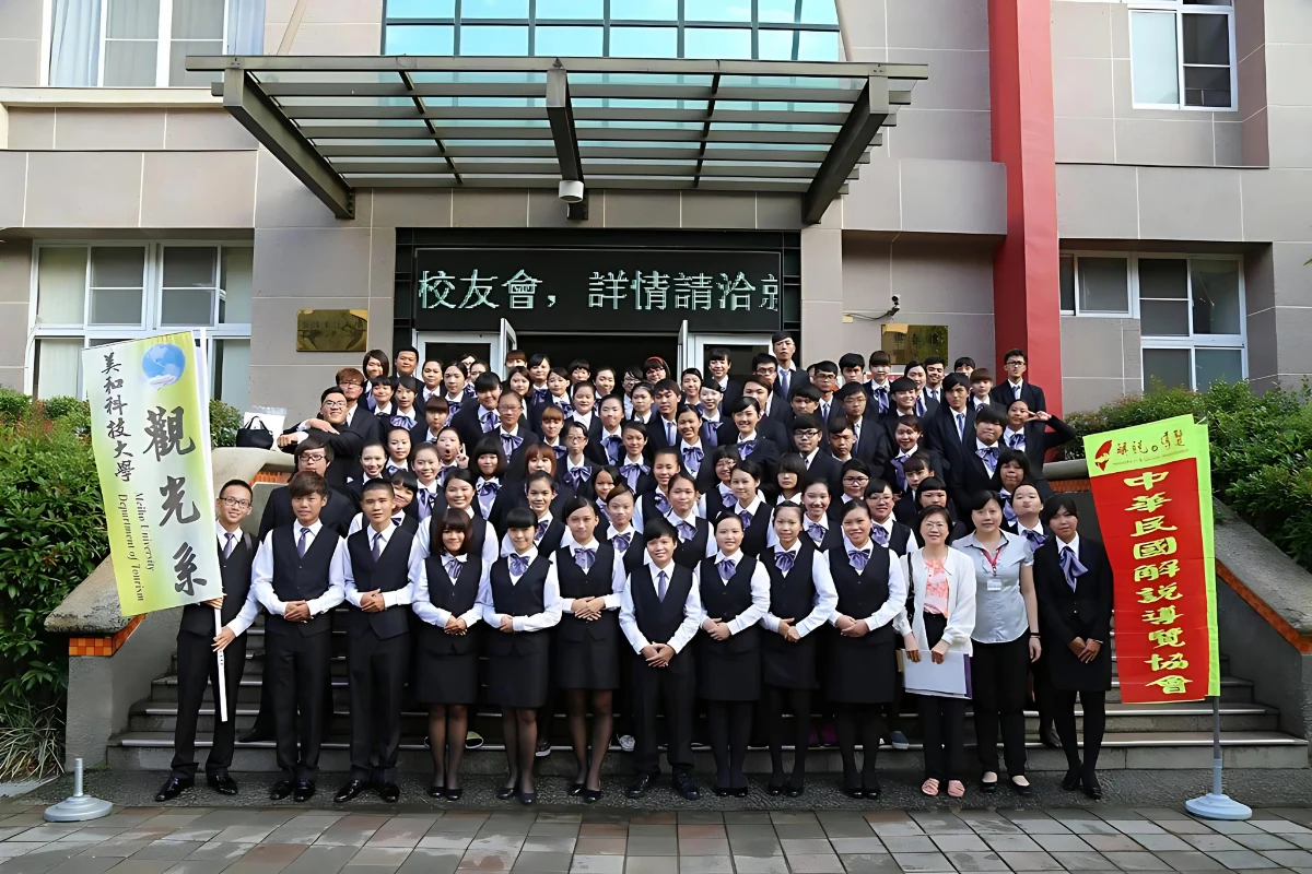 Tìm hiểu về hệ vừa học vừa làm Đại học Mỹ Hòa 2024