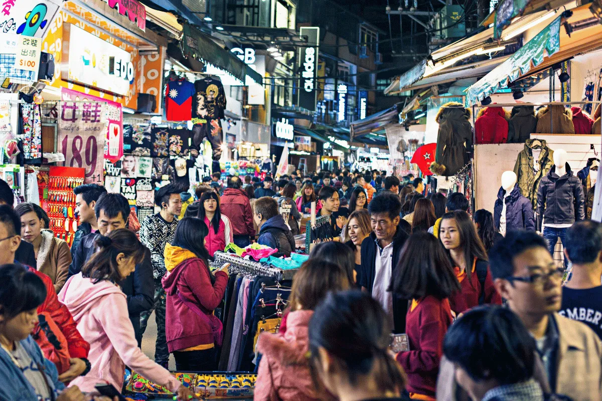 Tham quan và mua sắm