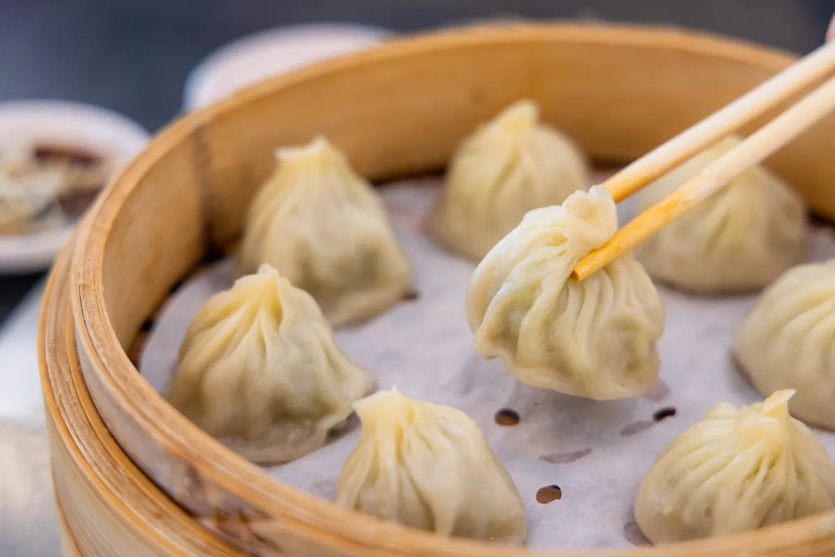 Trải nghiệm ẩm thực đường phố Cơ Long