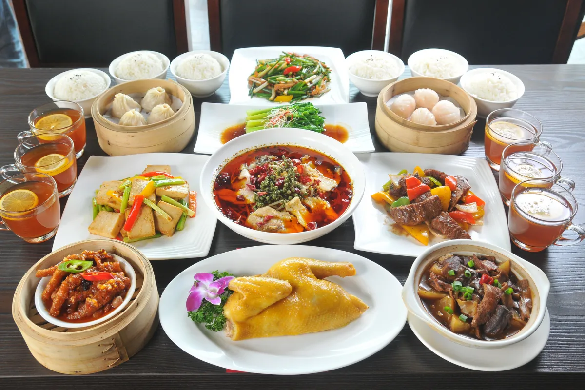 Có nên làm thêm tại nhà hàng khi đi du học Đài Loan?