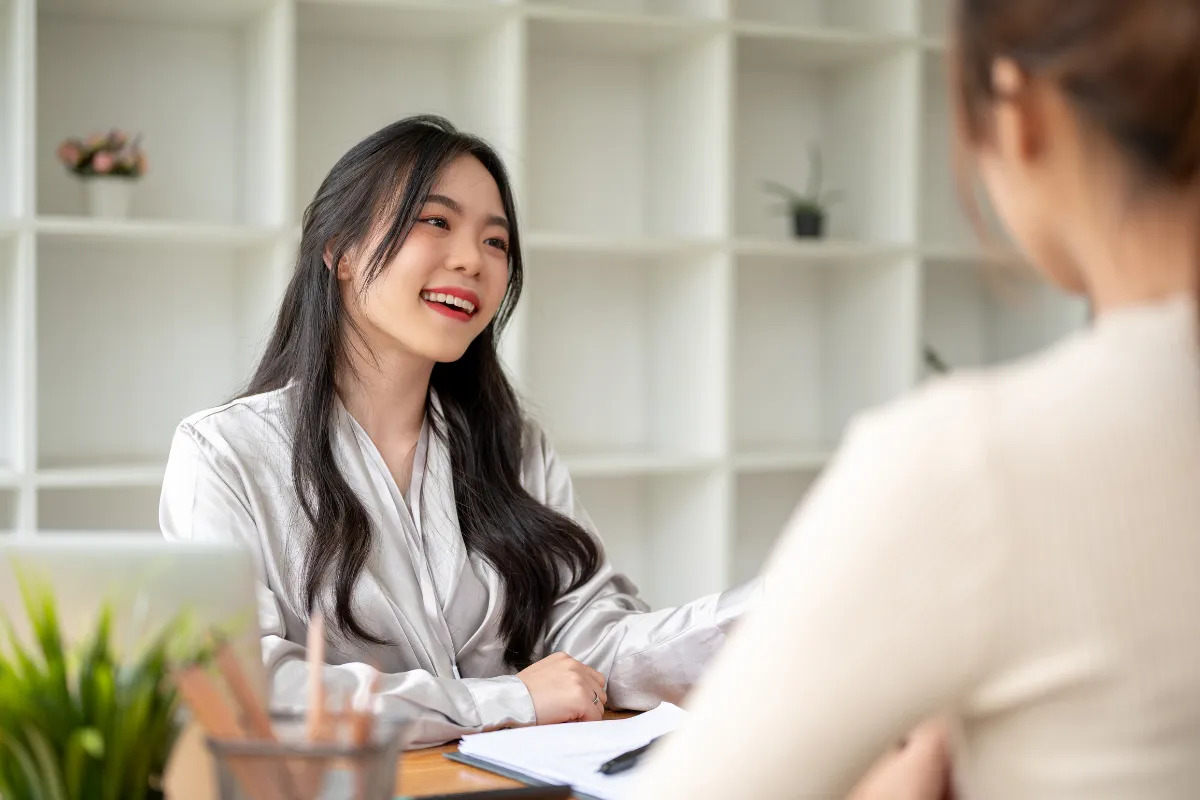 Các câu giao tiếp quen thuộc chủ đề ngành học