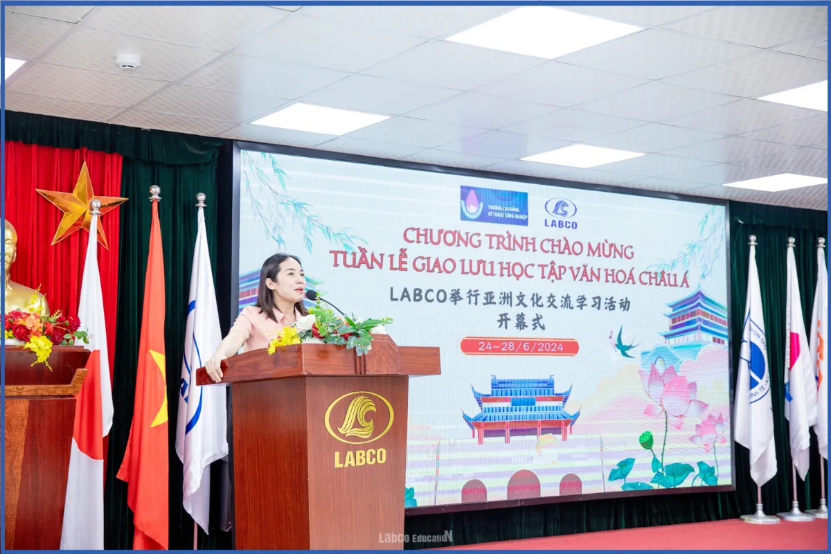 Lễ meeting chào mừng lớp 56TC khoa Tiếng Trung