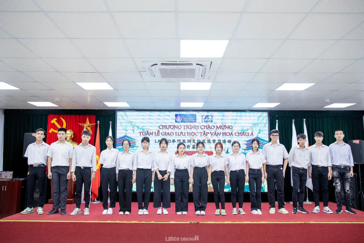 Lễ meeting chào mừng lớp 56TC khoa Tiếng Trung