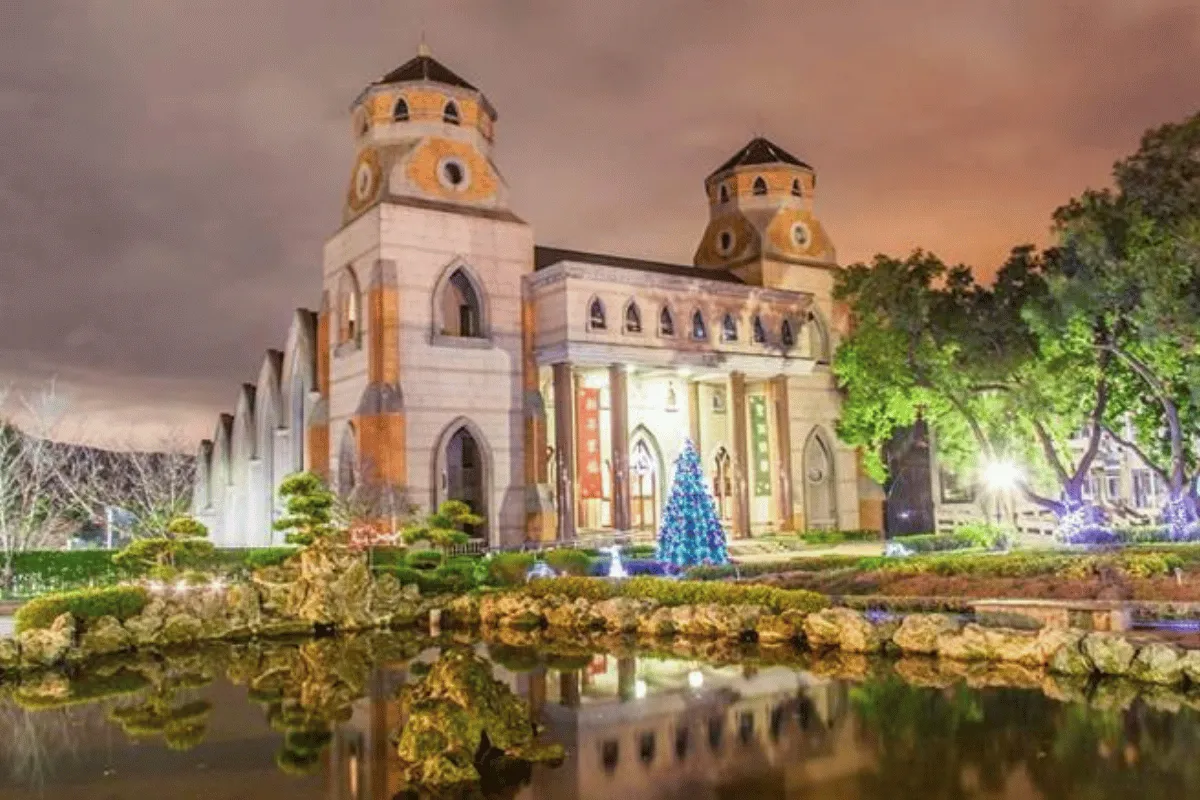 Giới thiệu trường Đại học Chân Lý