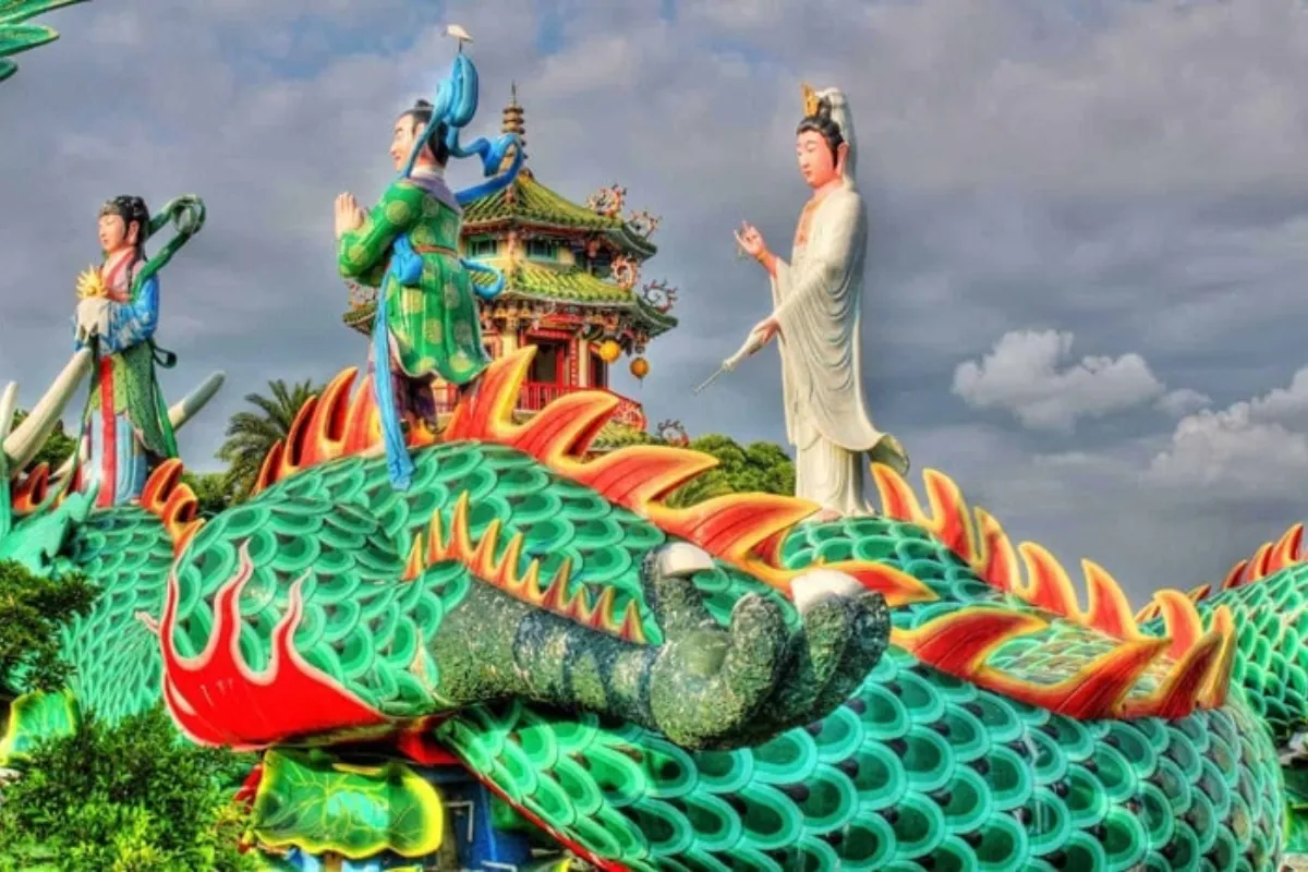 Khám phá vẻ đẹp kiến trúc độc đáo của Xuân Thu Các tại thành phố Cao Hùng
