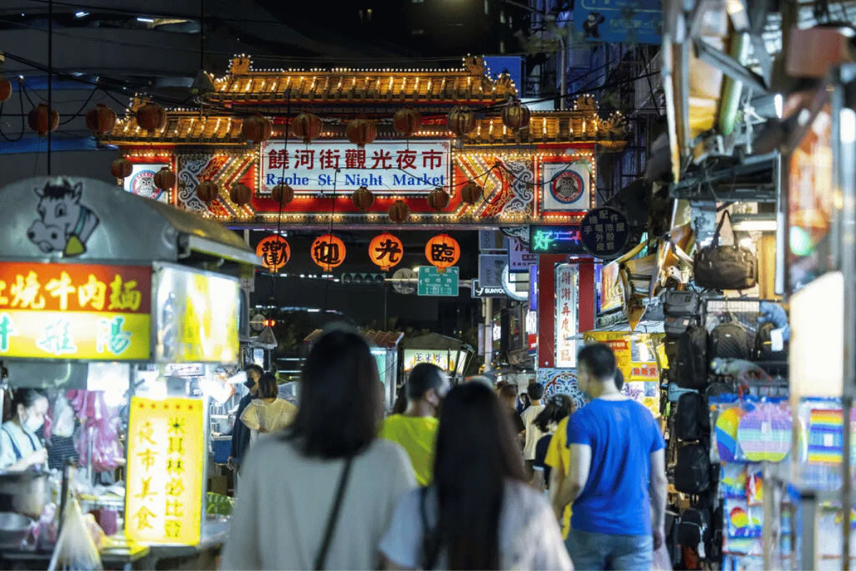 Tổng quan về Chợ đêm phố Nhiêu Hà