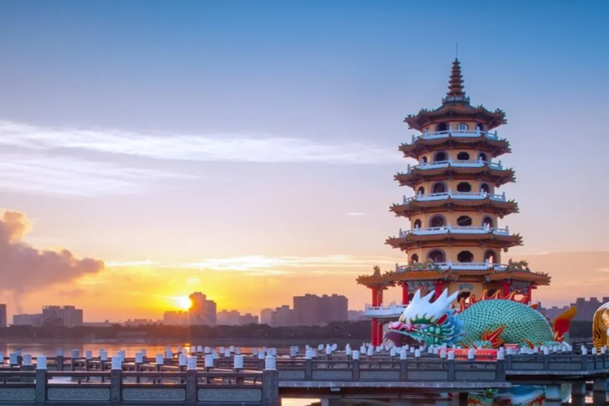 Trải nghiệm Tháp Long Hổ tại Đài Loan