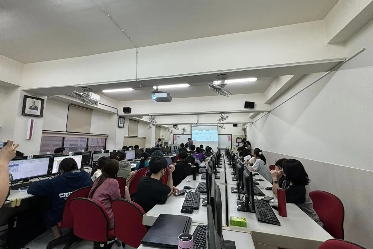 Chương trình đào tạo hệ vừa học vừa làm Đại học KHCN Á Đông kỳ thu tháng 9/2024