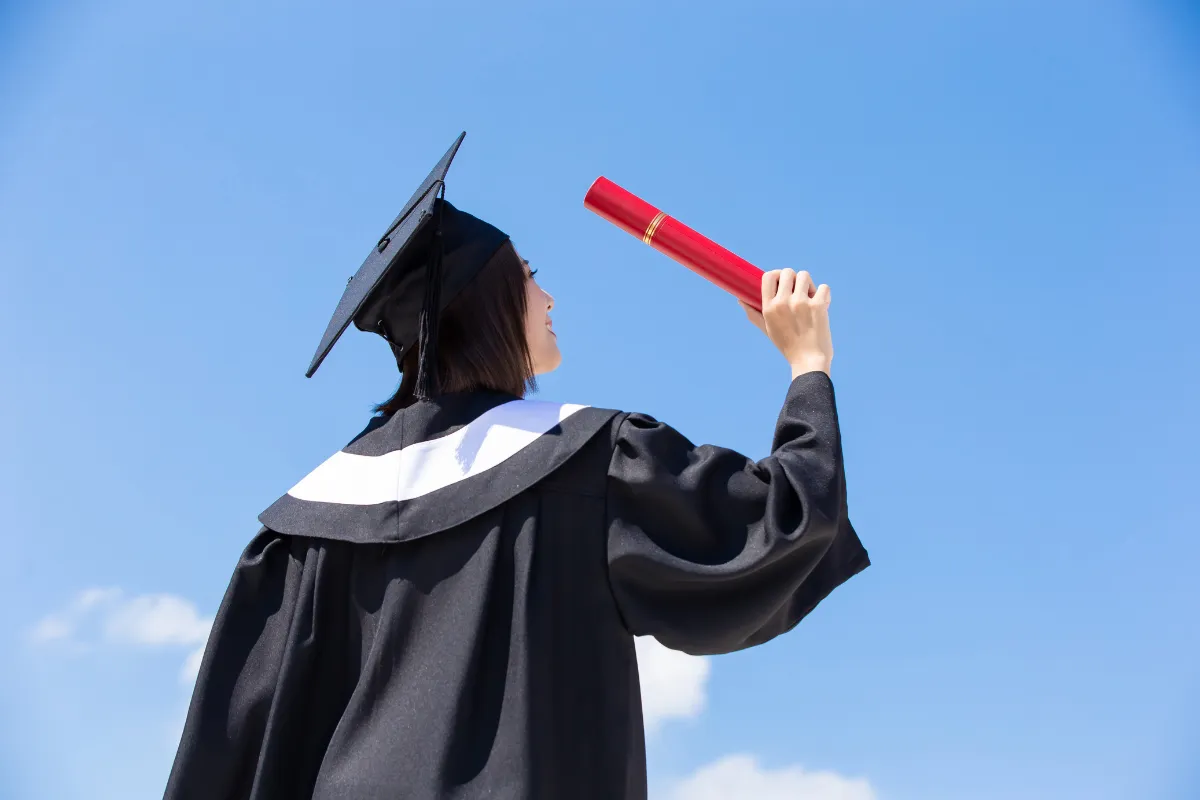 Học bổng Đại học KHKT Thánh John kỳ thu 2024