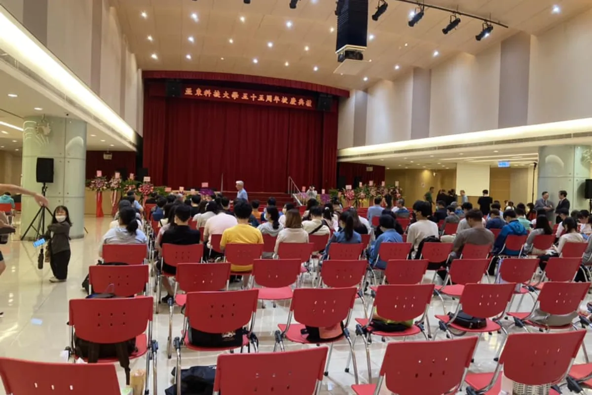 Học phí, tạp chí và các chi phí khác Đại học KHCN Á Đông kỳ thu 2024