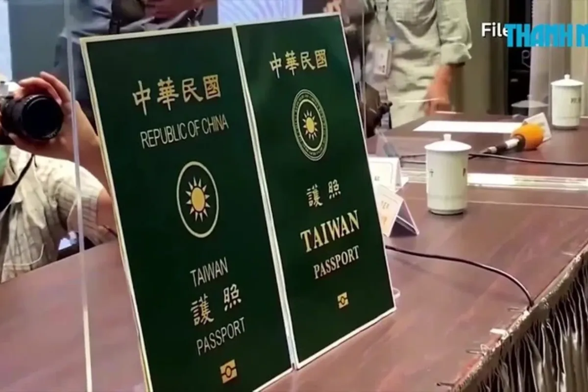 Thời gian và phí đổi hộ chiếu