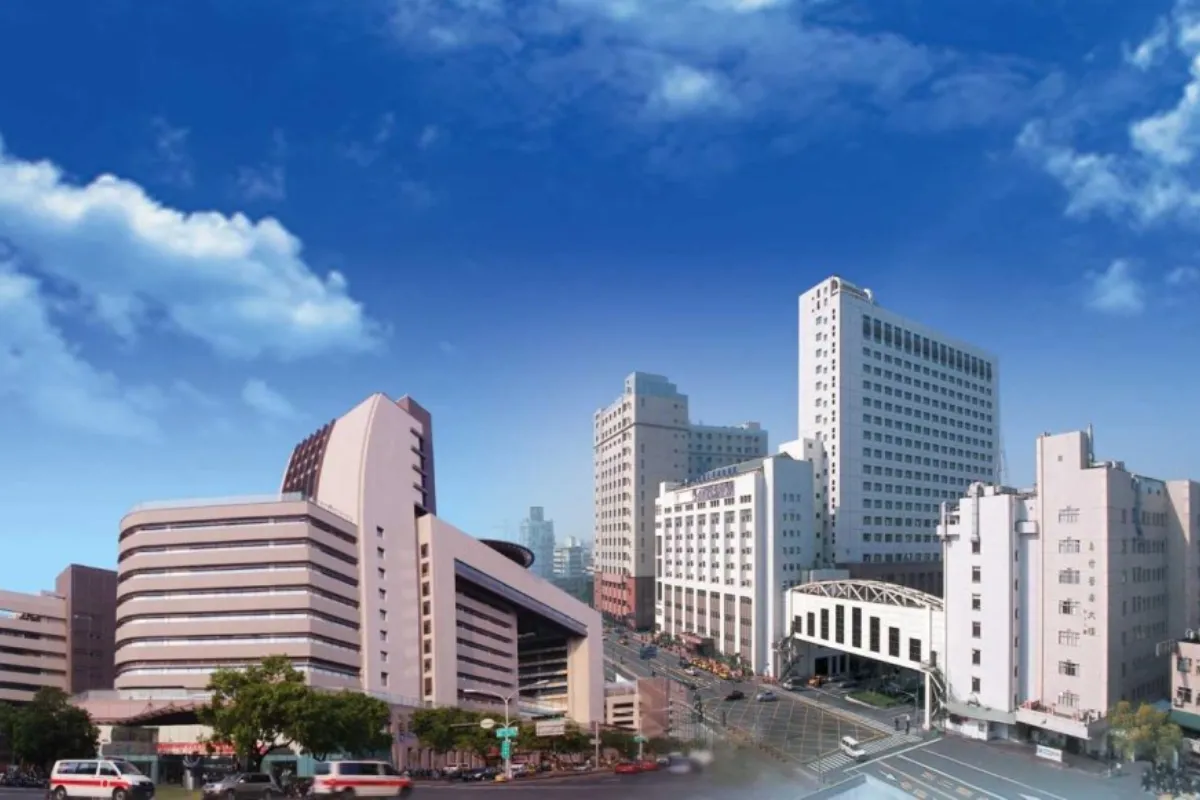 Giới thiệu trường Đại học Y dược Trung Quốc