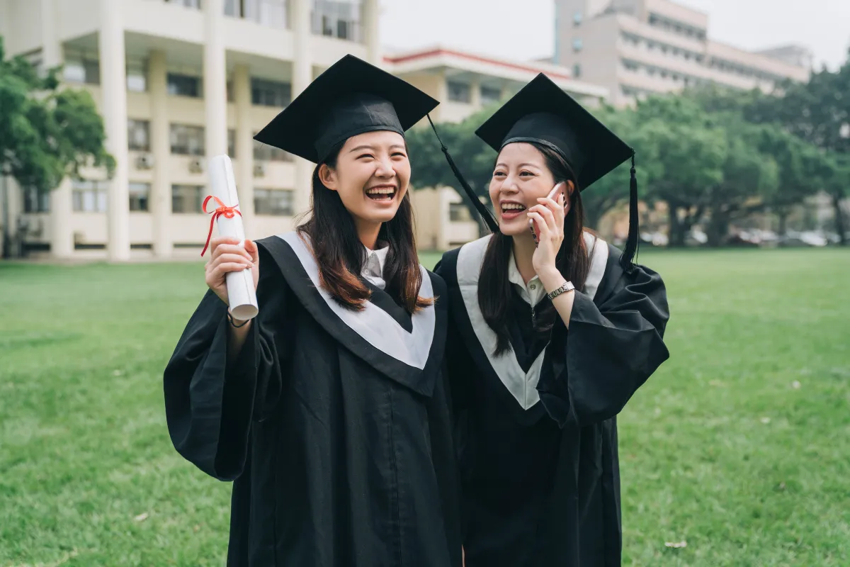 Học bổng Đại học Khoa học Kỹ thuật Minh Chí
