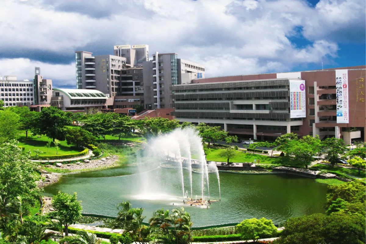 Hệ 1+4 Đại học Thụ Đức: Thông tin tuyển sinh kỳ xuân 2025