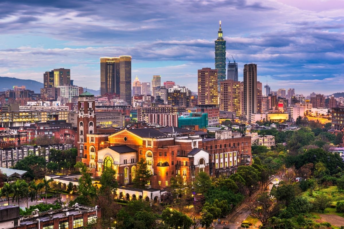 Tổng quan về chương trình tuyển sinh xuân 2025