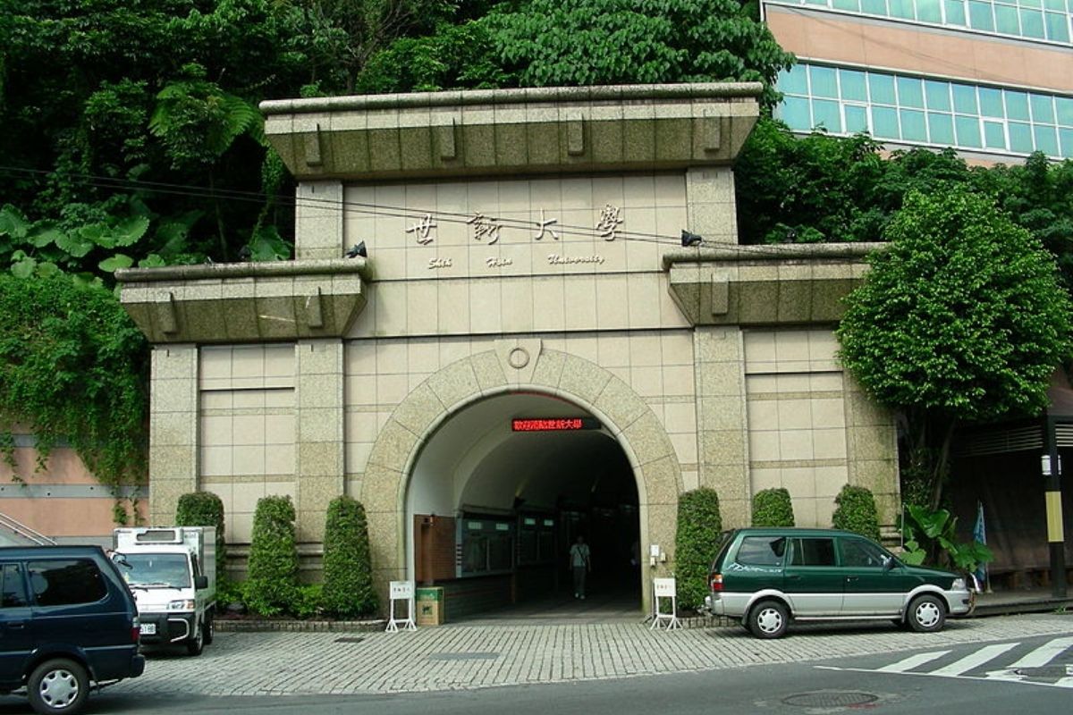 Trường Đại học Thế Tân