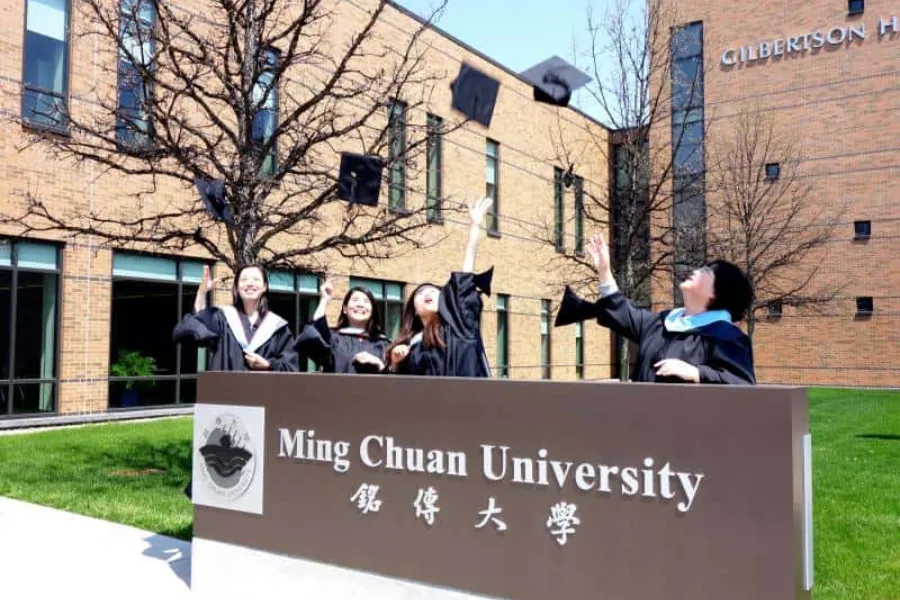 Tổng quan Đại học Minh Truyền